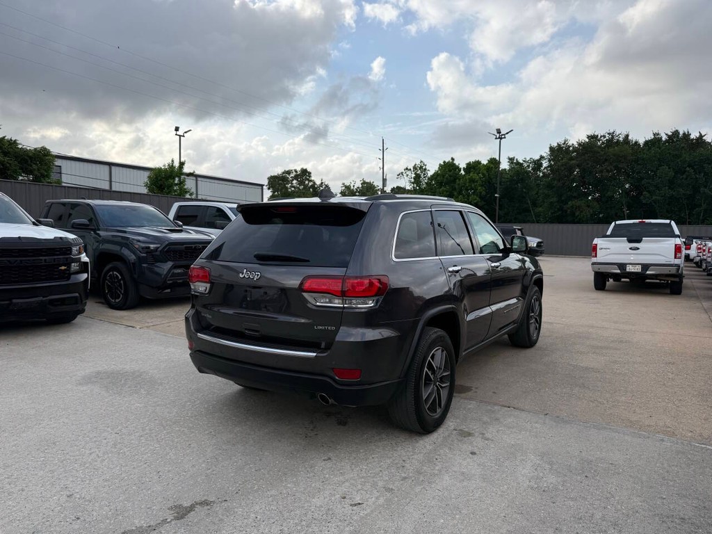 Jeep Grand Cherokee Vehicle Full-screen Gallery Image 04