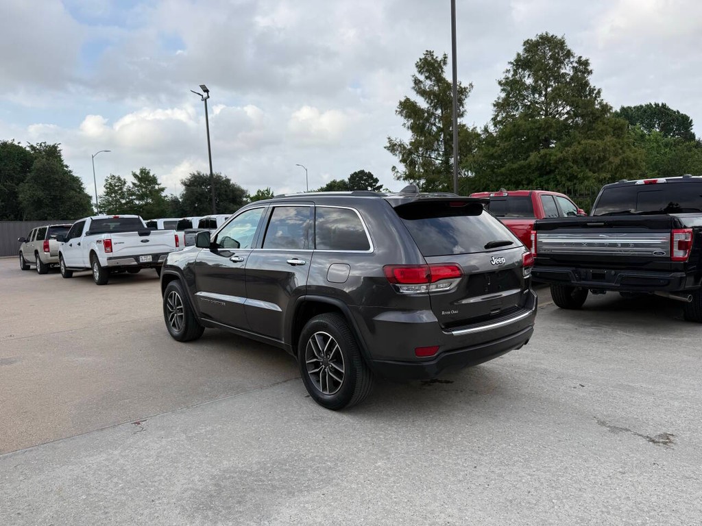 Jeep Grand Cherokee Vehicle Full-screen Gallery Image 05