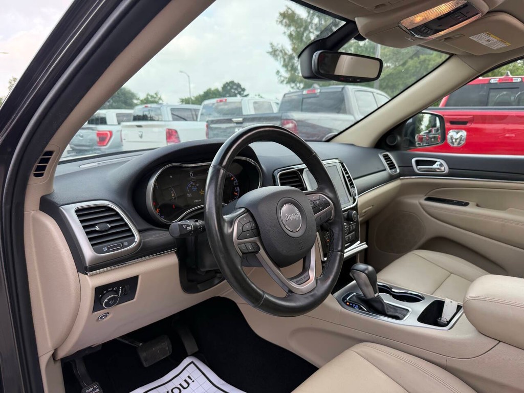 Jeep Grand Cherokee Vehicle Full-screen Gallery Image 06