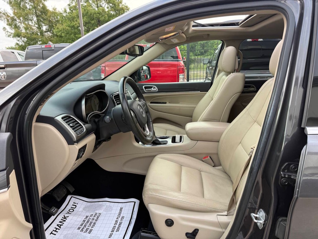 Jeep Grand Cherokee Vehicle Full-screen Gallery Image 07