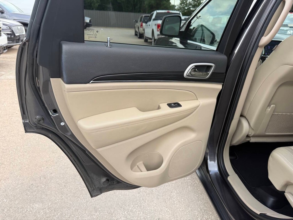 Jeep Grand Cherokee Vehicle Full-screen Gallery Image 14
