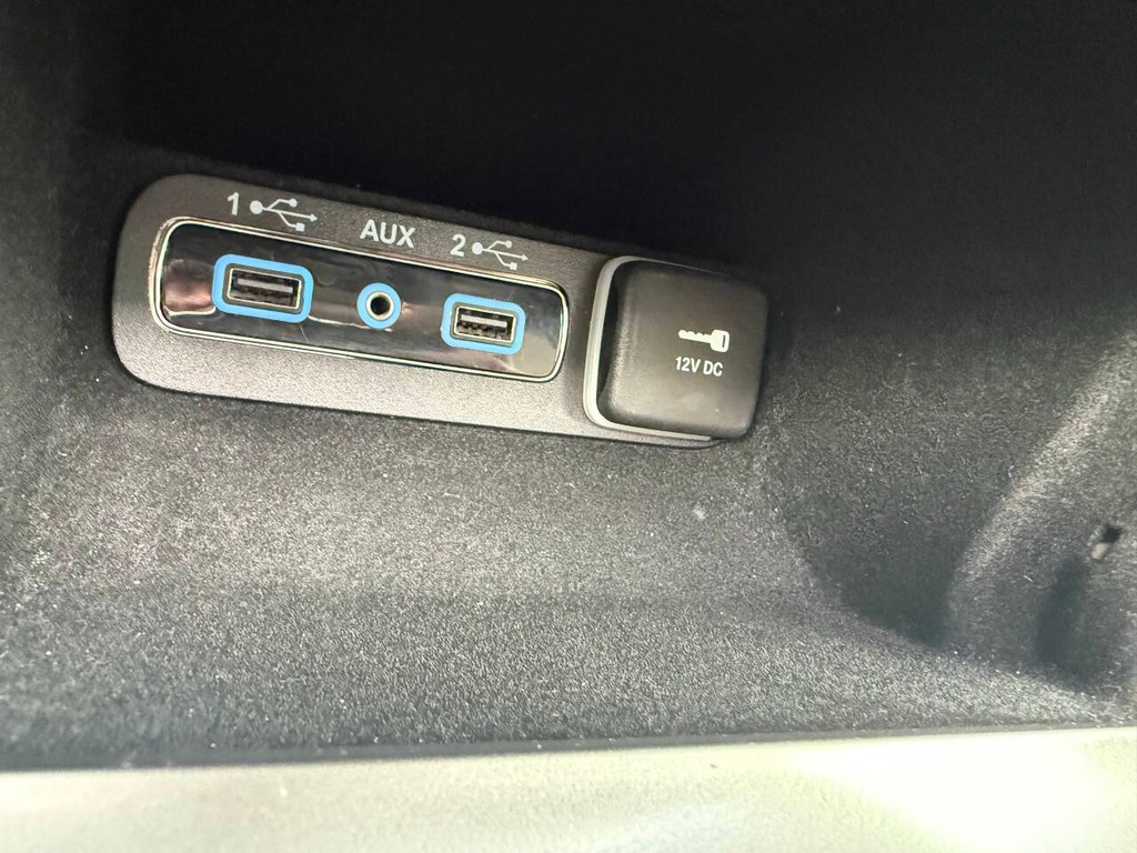 Jeep Grand Cherokee Vehicle Full-screen Gallery Image 28