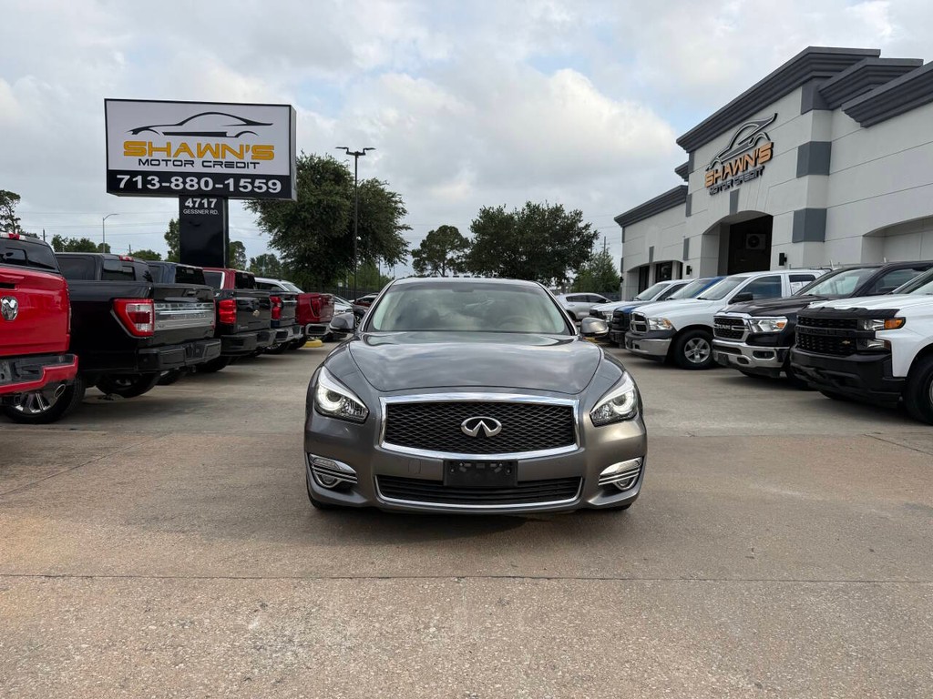 INFINITI Q70 Vehicle Full-screen Gallery Image 41