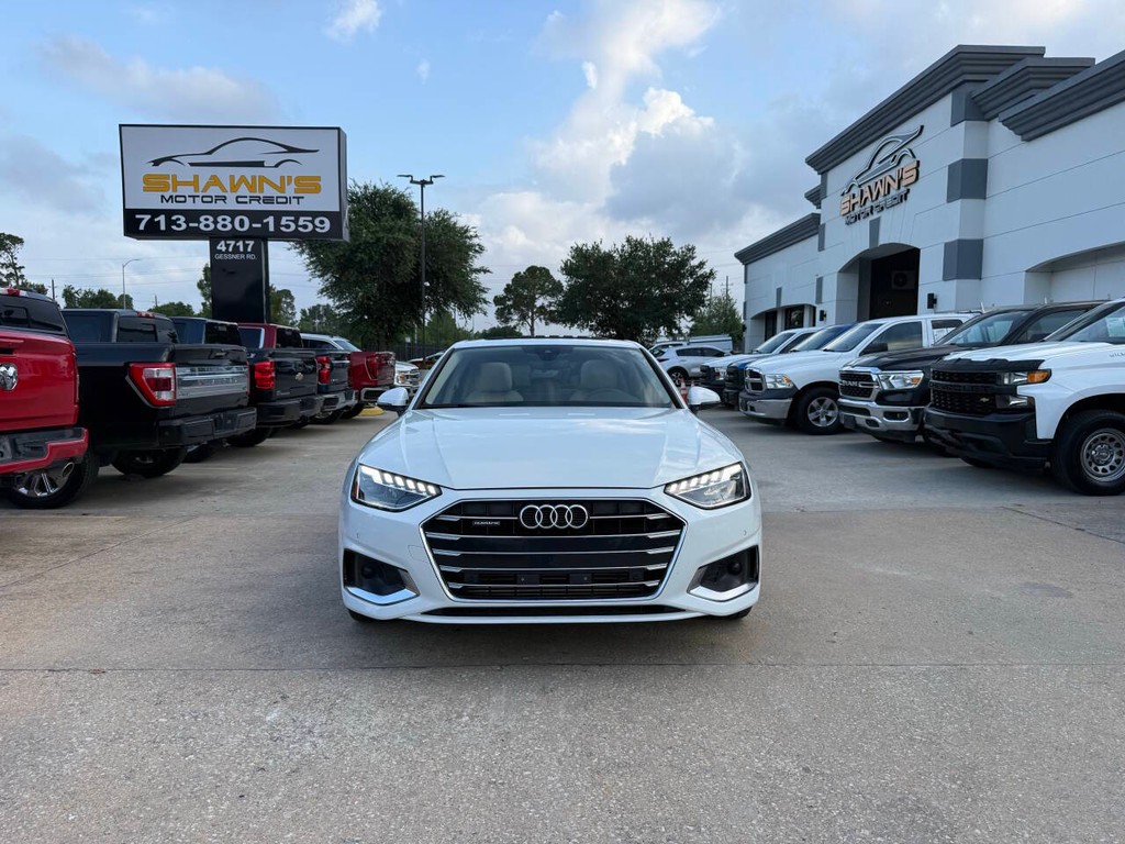 Audi A4 Sedan Vehicle Full-screen Gallery Image 37