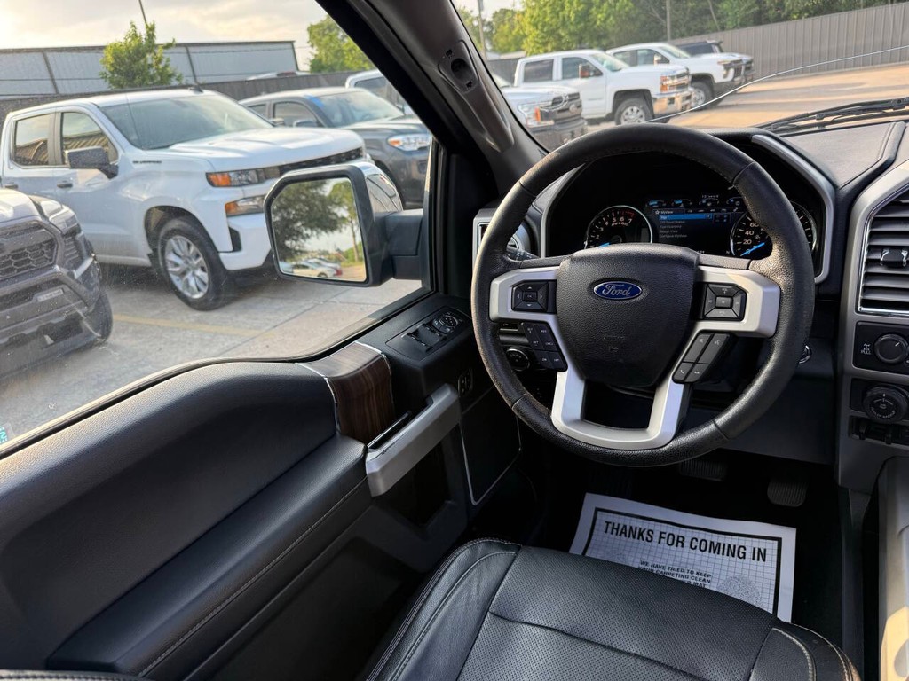 Ford F-150 Vehicle Full-screen Gallery Image 19