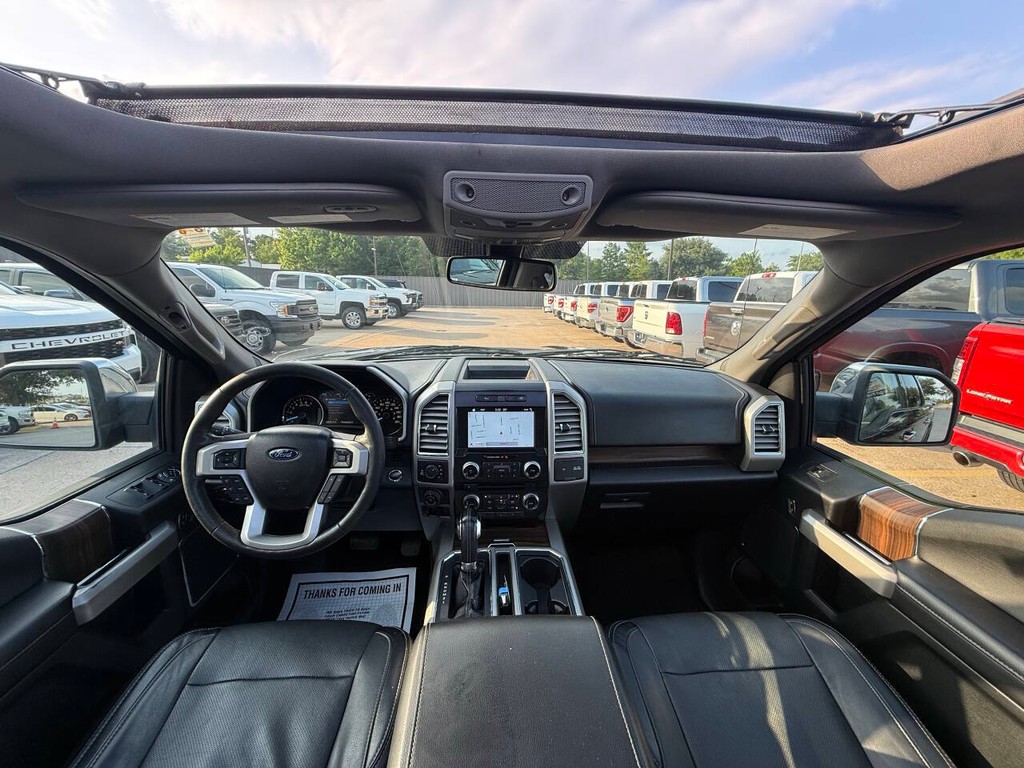 Ford F-150 Vehicle Full-screen Gallery Image 20