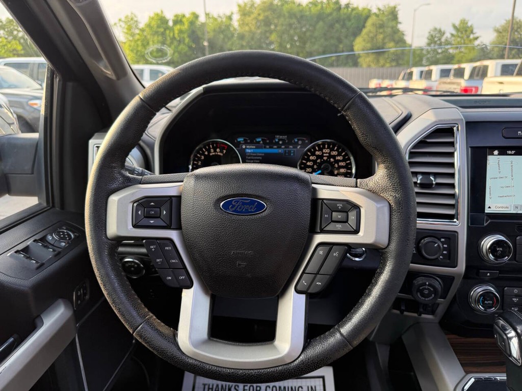 Ford F-150 Vehicle Full-screen Gallery Image 23