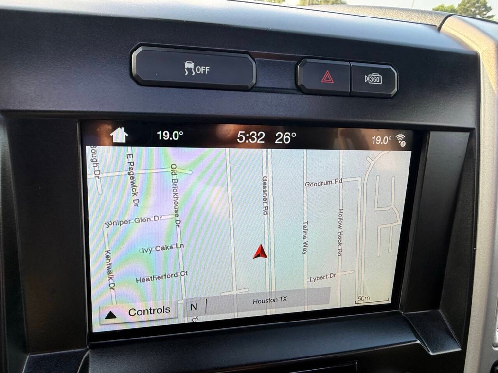 Ford F-150 Vehicle Full-screen Gallery Image 27