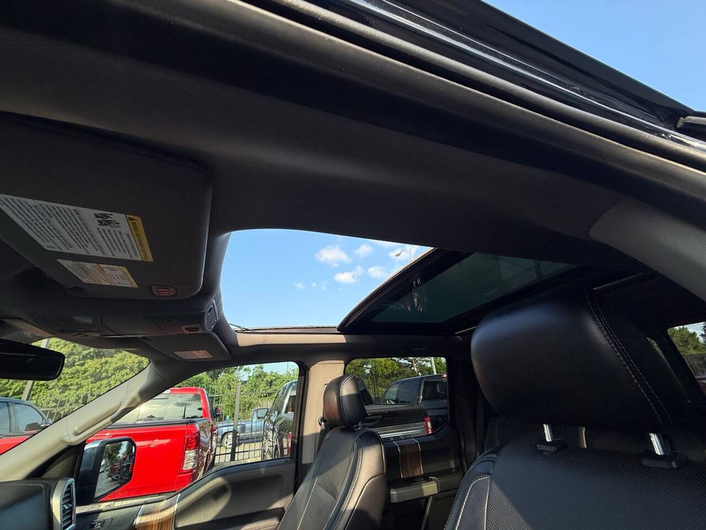 Ford F-150 Vehicle Full-screen Gallery Image 33