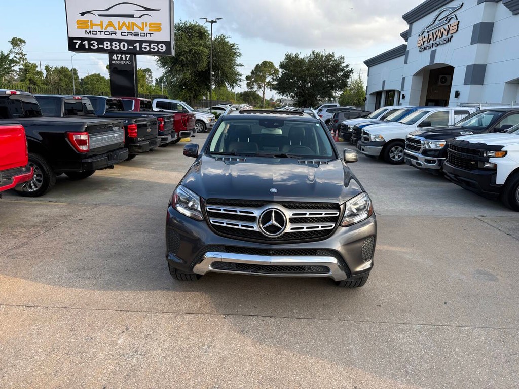 Mercedes-Benz GLS Vehicle Full-screen Gallery Image 41