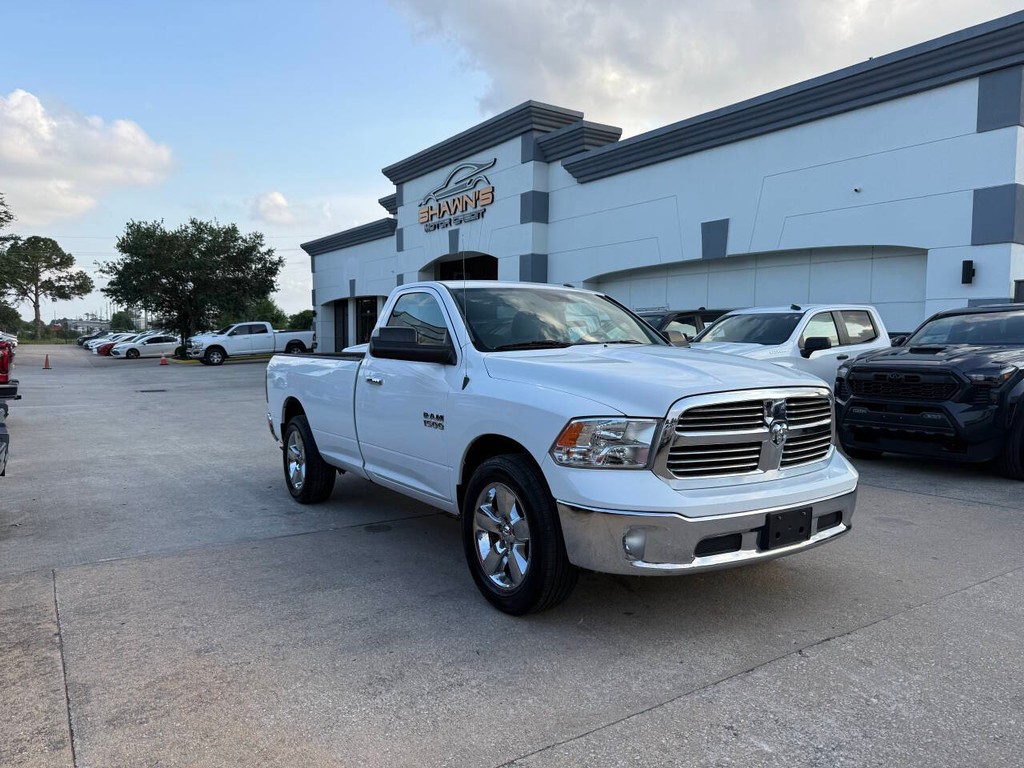 Ram 1500 Vehicle Full-screen Gallery Image 02