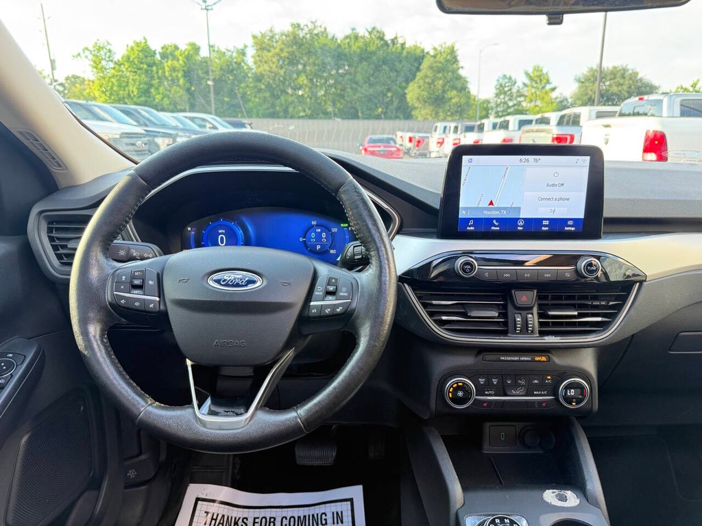 Ford Escape Vehicle Full-screen Gallery Image 21