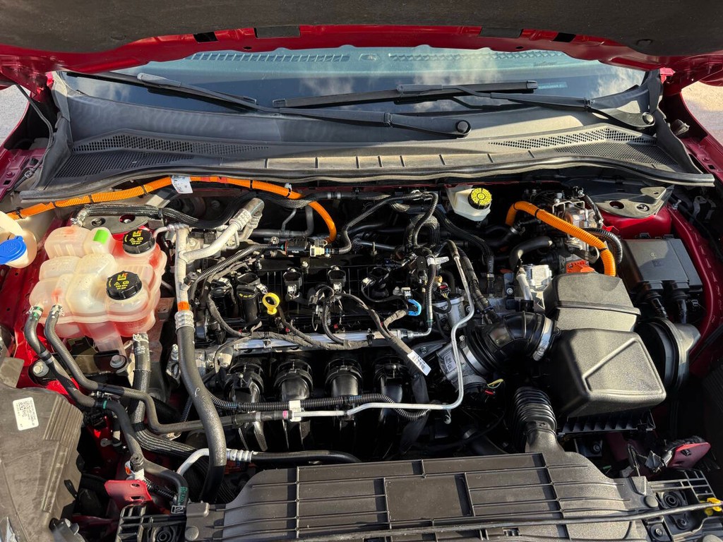 Ford Escape Vehicle Full-screen Gallery Image 36