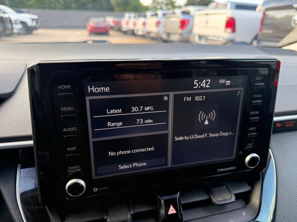 Toyota Corolla Vehicle Full-screen Gallery Image 22