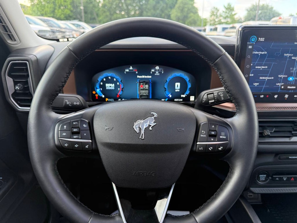 Ford Bronco Sport Vehicle Full-screen Gallery Image 23
