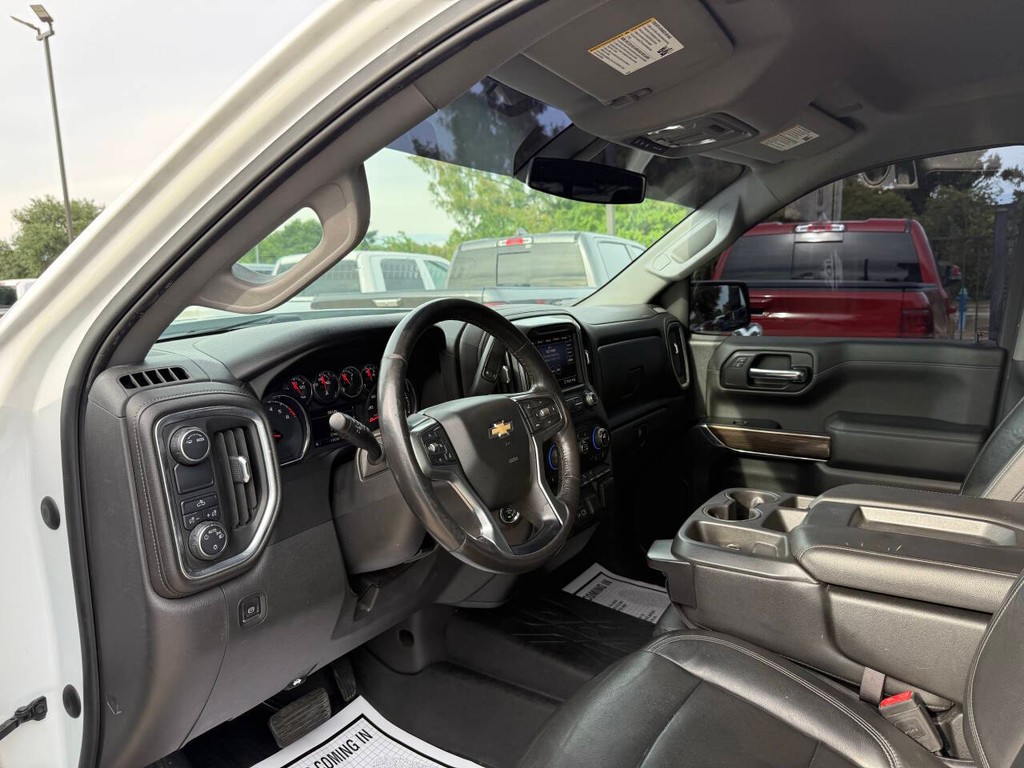 Chevrolet Silverado 1500 Vehicle Full-screen Gallery Image 06