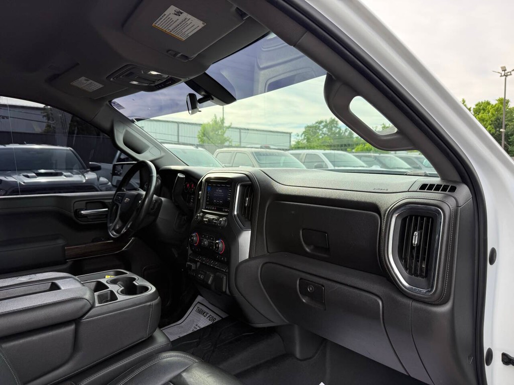 Chevrolet Silverado 1500 Vehicle Full-screen Gallery Image 09
