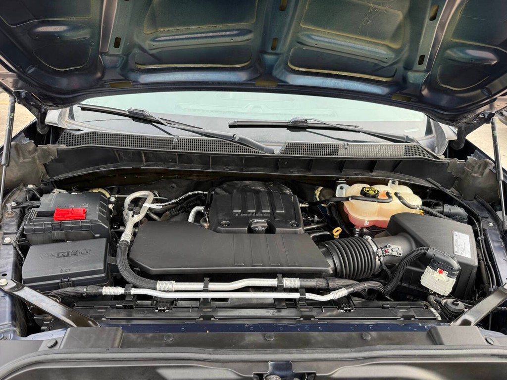 Chevrolet Silverado 1500 Vehicle Full-screen Gallery Image 34