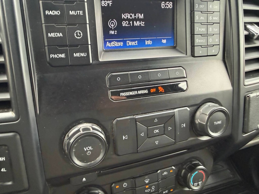 Ford F-150 Vehicle Full-screen Gallery Image 25