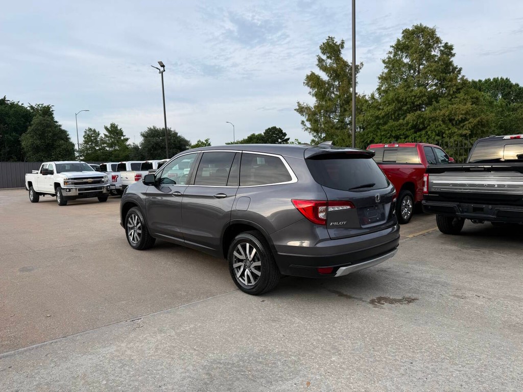 Honda Pilot Vehicle Full-screen Gallery Image 04