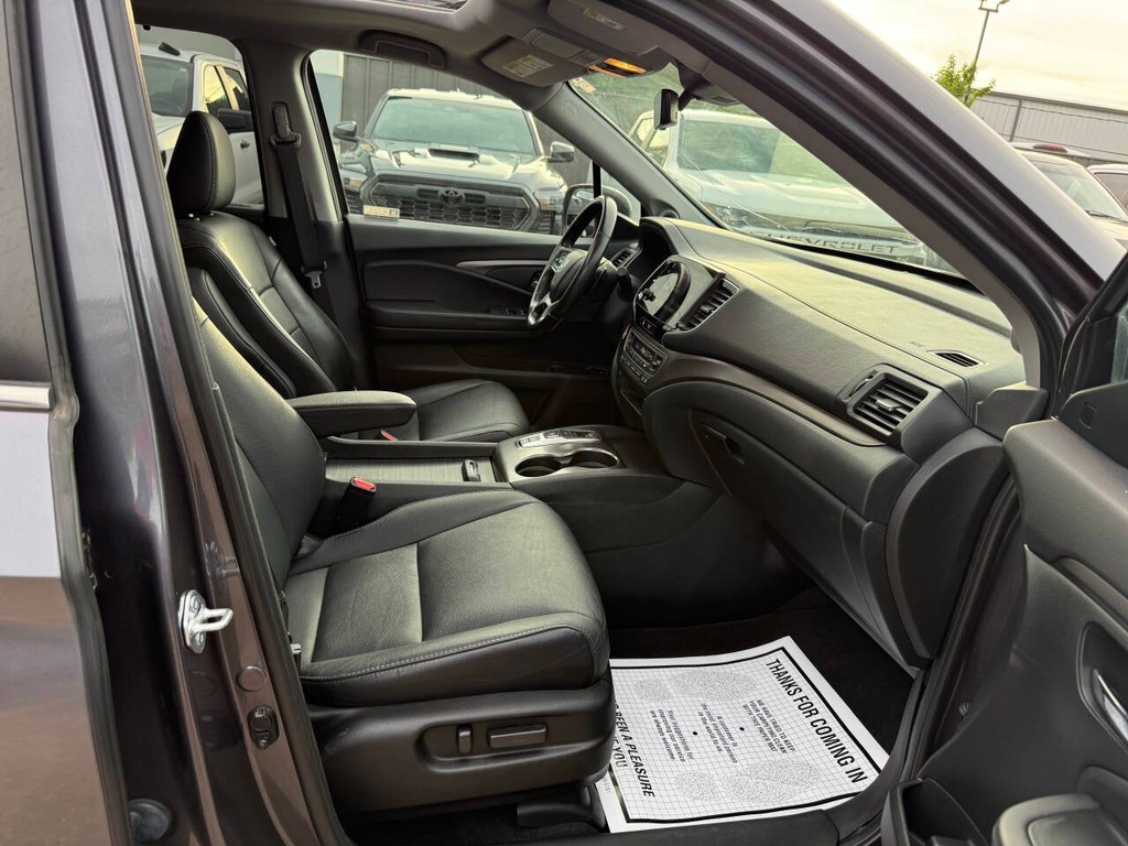 Honda Pilot Vehicle Full-screen Gallery Image 10