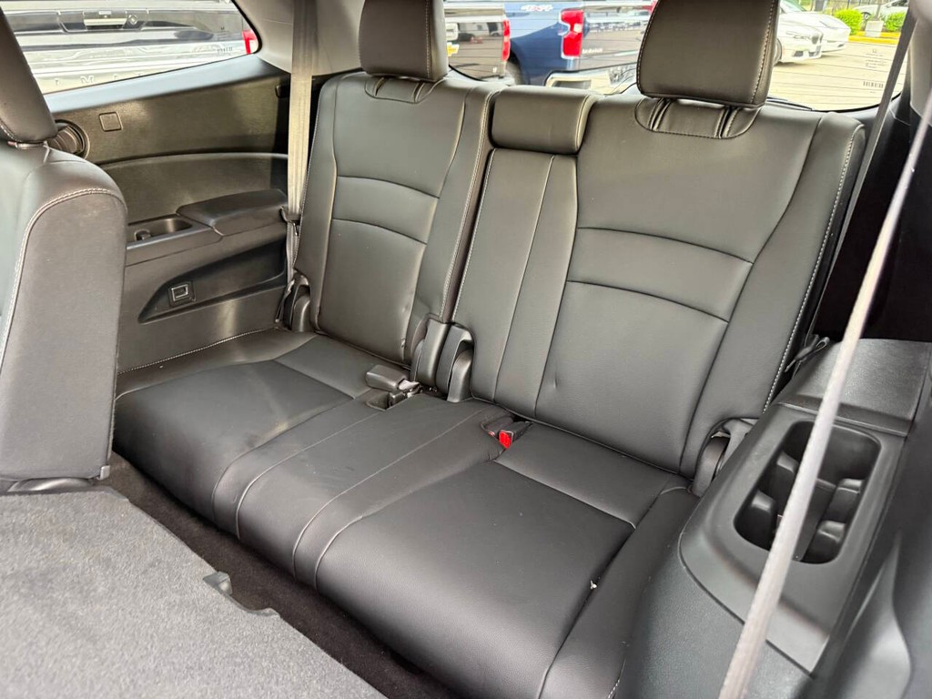 Honda Pilot Vehicle Full-screen Gallery Image 14