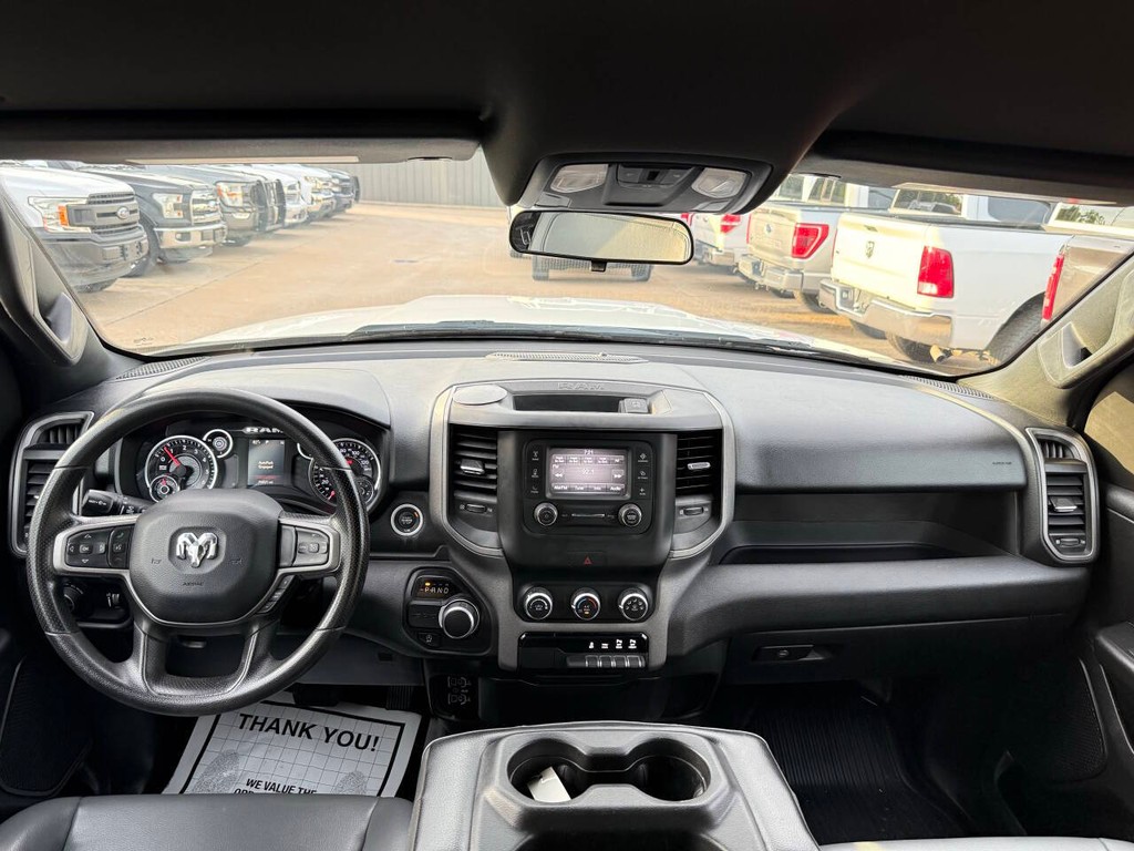 Ram 1500 Vehicle Full-screen Gallery Image 17