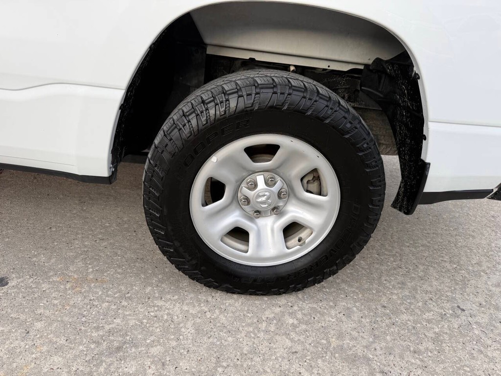 Ram 1500 Vehicle Full-screen Gallery Image 35