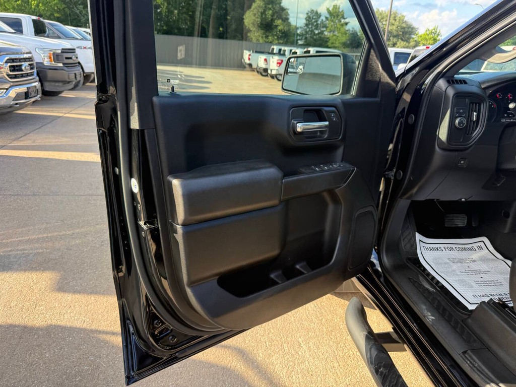 Chevrolet Silverado 1500 Vehicle Full-screen Gallery Image 08