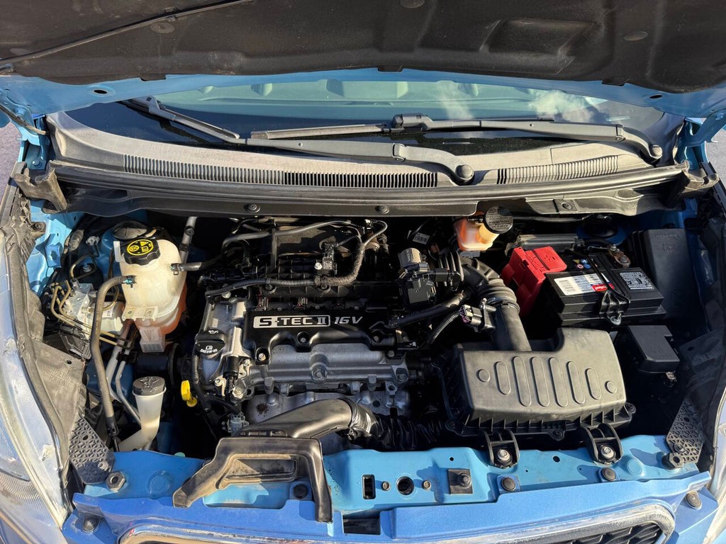 Chevrolet Spark Vehicle Full-screen Gallery Image 34