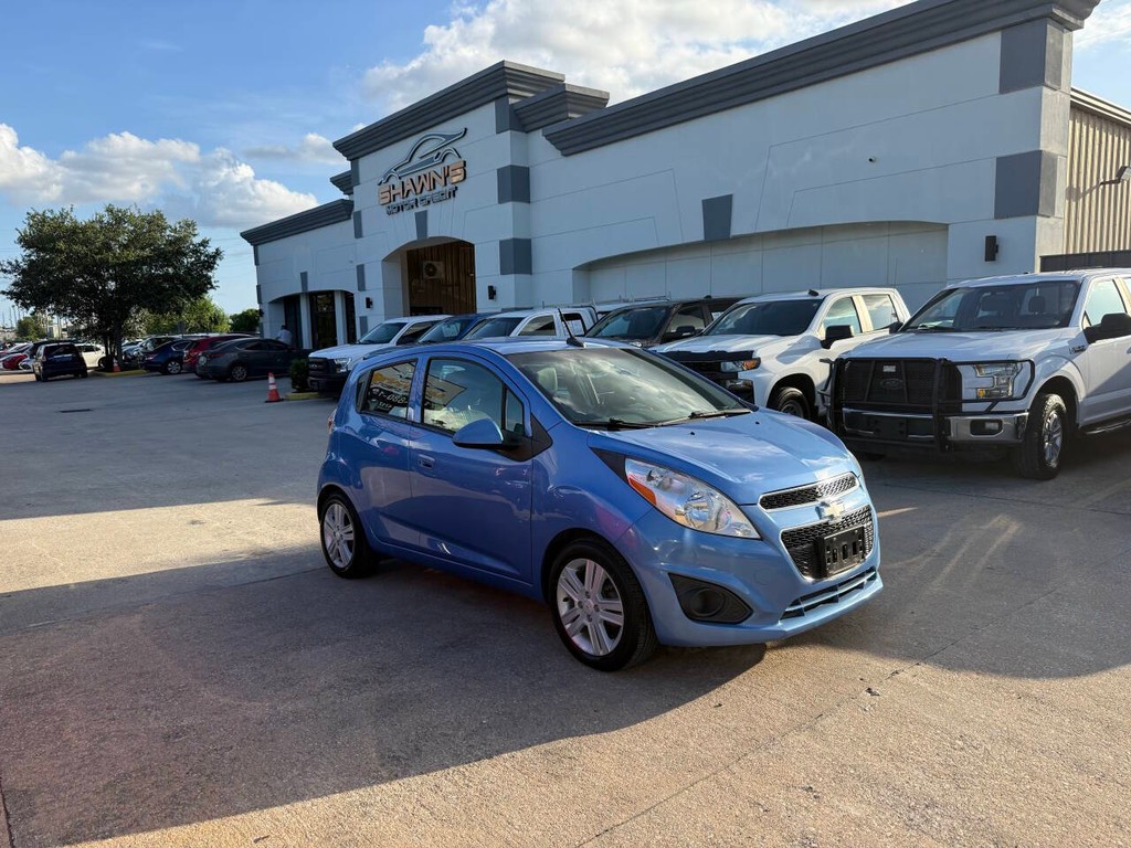 Chevrolet Spark Vehicle Full-screen Gallery Image 40