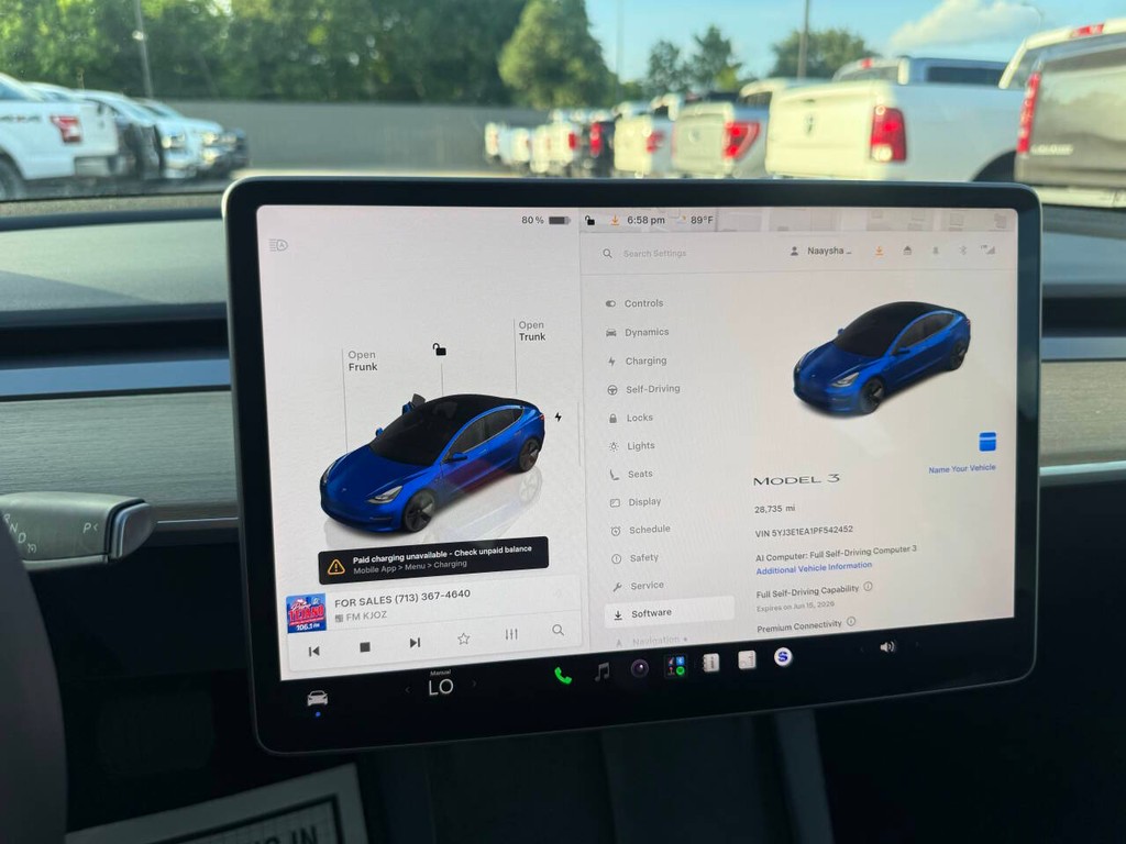 Tesla Model 3 Vehicle Full-screen Gallery Image 25