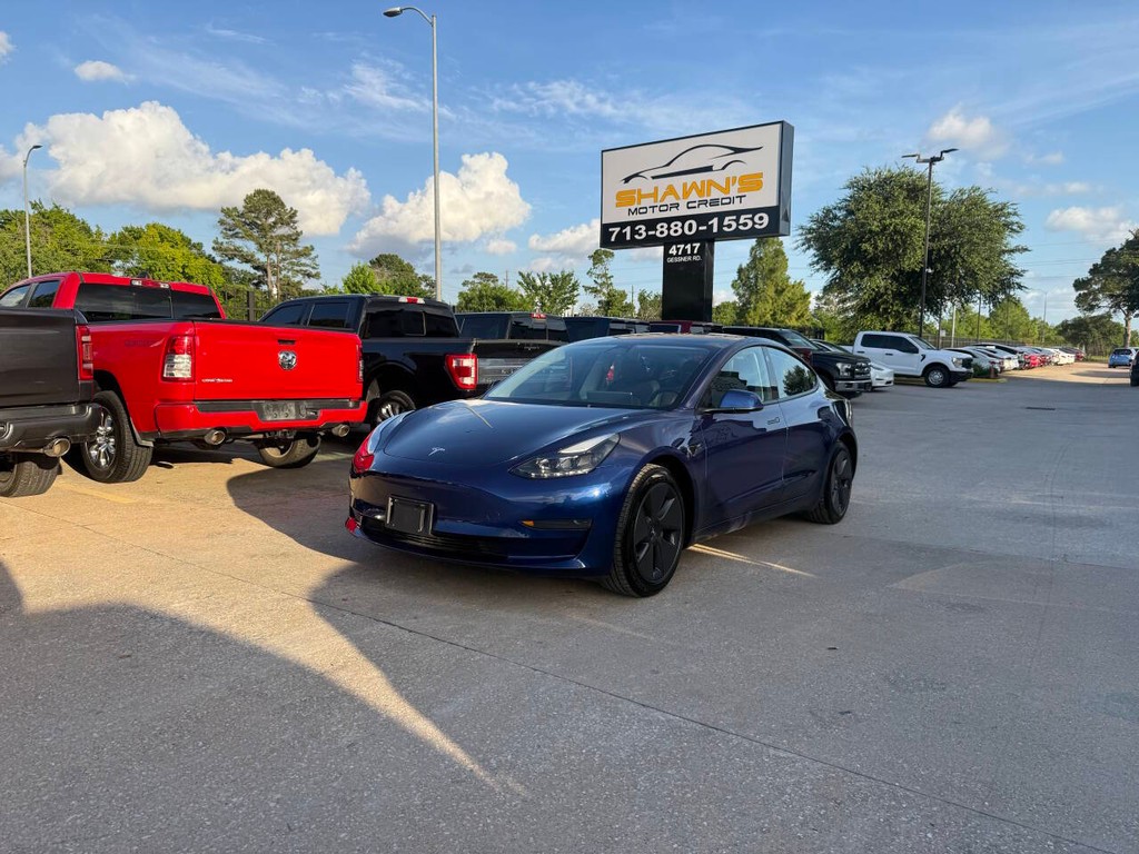 Tesla Model 3 Vehicle Full-screen Gallery Image 44
