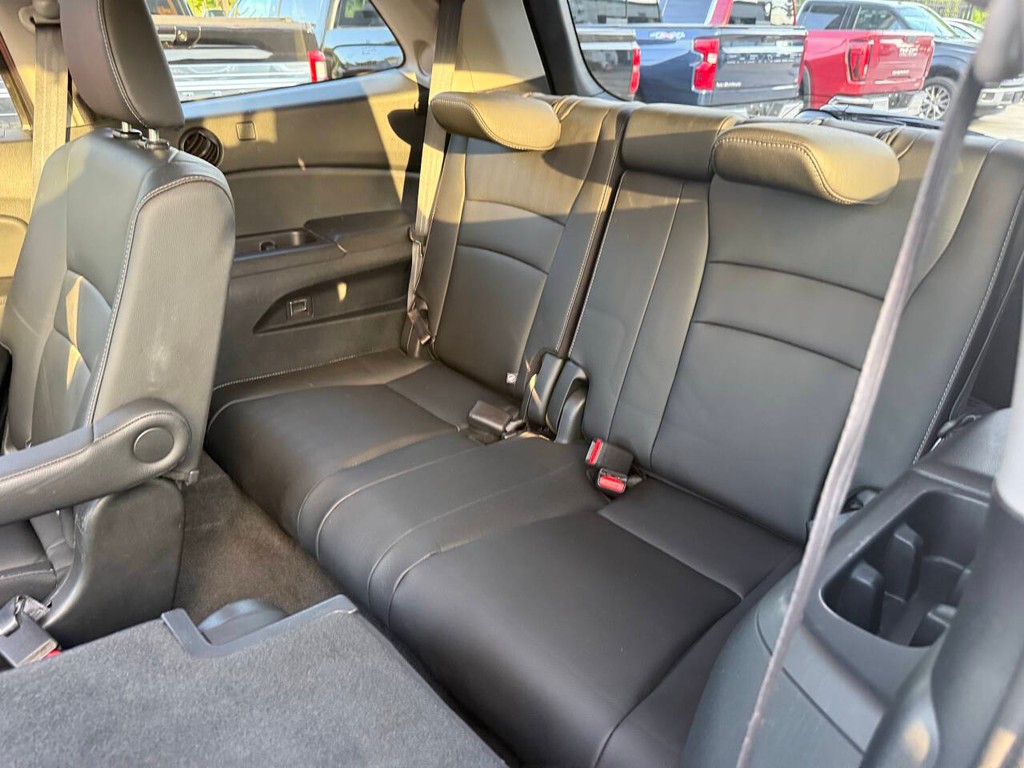 Honda Pilot Vehicle Full-screen Gallery Image 14