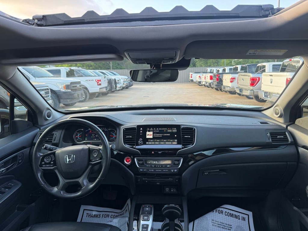 Honda Pilot Vehicle Full-screen Gallery Image 19