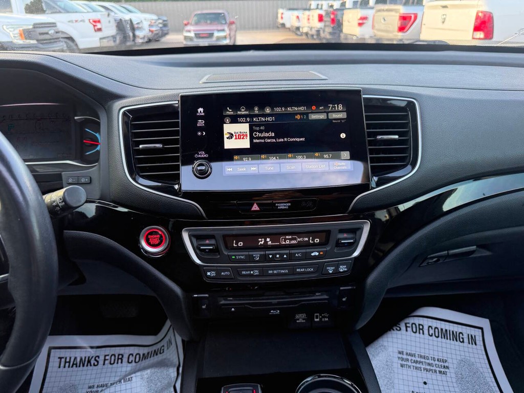 Honda Pilot Vehicle Full-screen Gallery Image 26