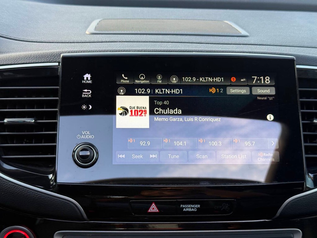 Honda Pilot Vehicle Full-screen Gallery Image 27