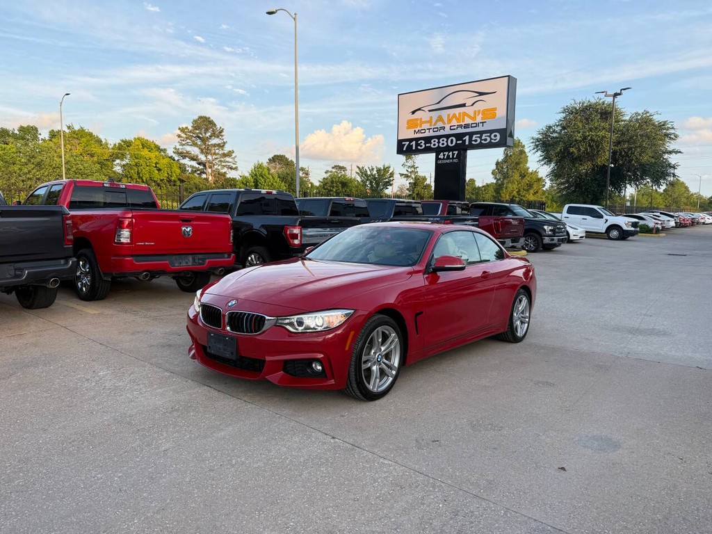 BMW 4 Series Vehicle Full-screen Gallery Image 05