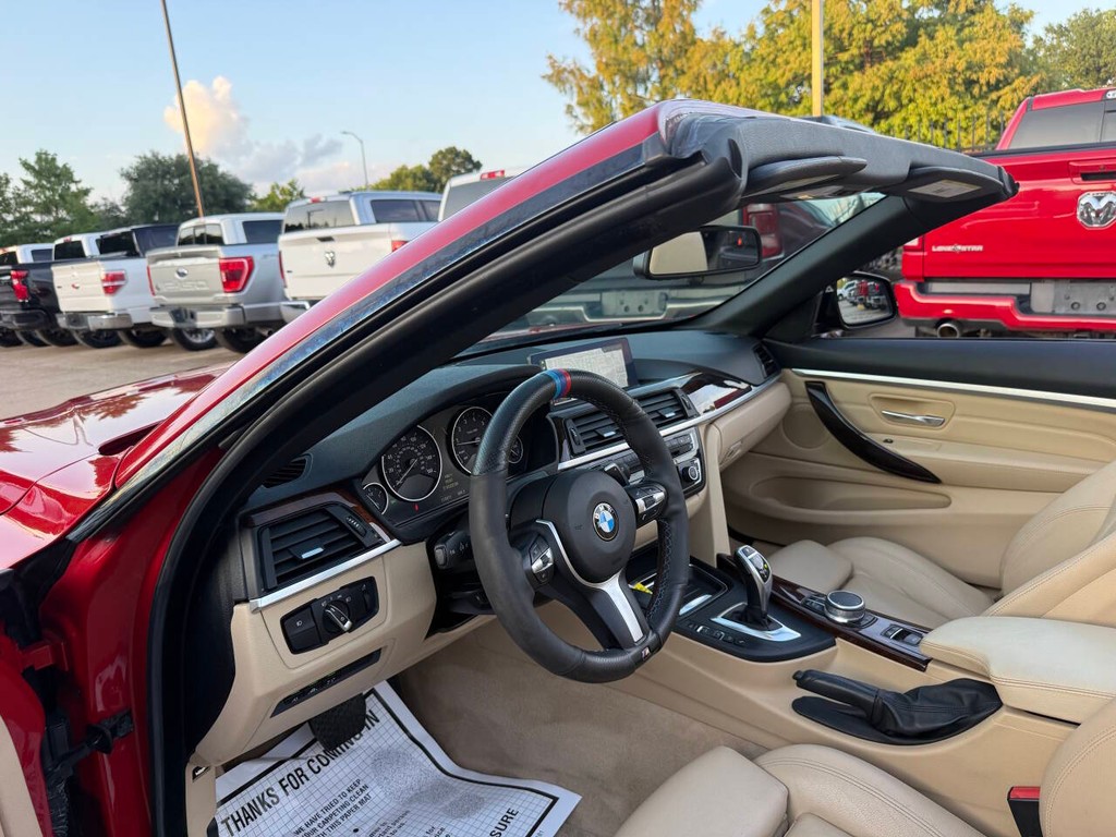 BMW 4 Series Vehicle Full-screen Gallery Image 10