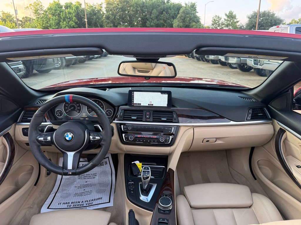 BMW 4 Series Vehicle Full-screen Gallery Image 18
