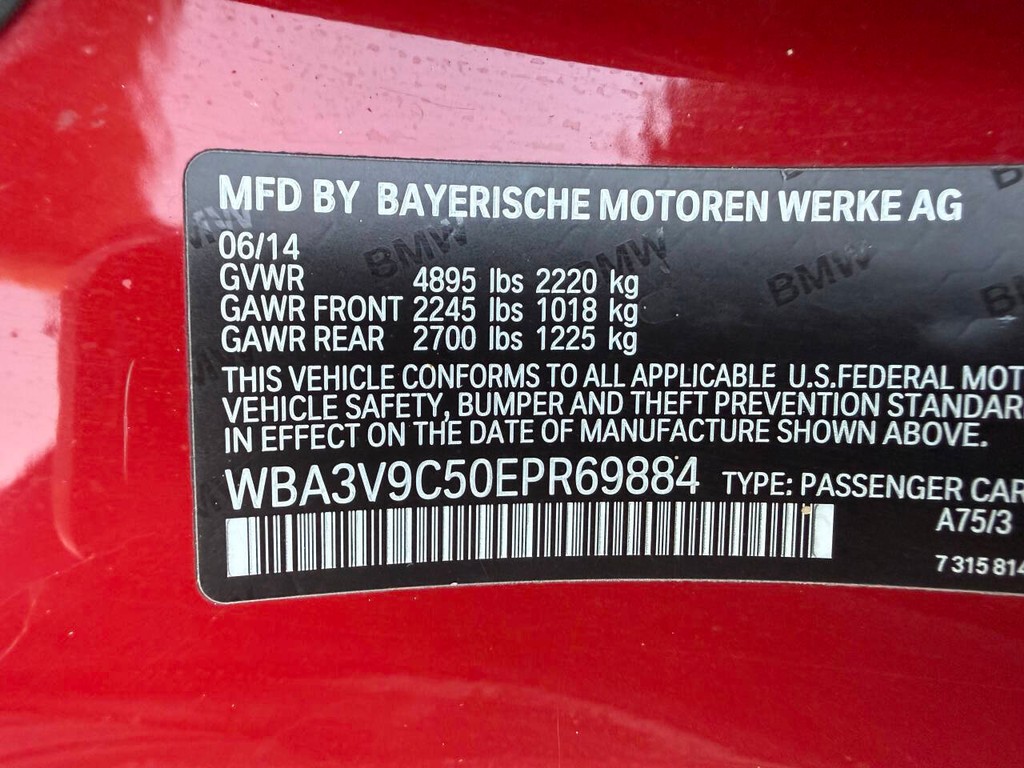 BMW 4 Series Vehicle Full-screen Gallery Image 35