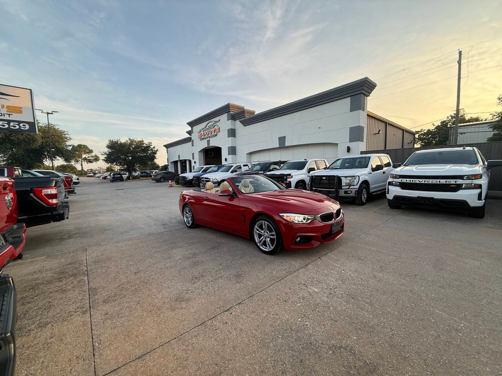 BMW 4 Series Vehicle Full-screen Gallery Image 44