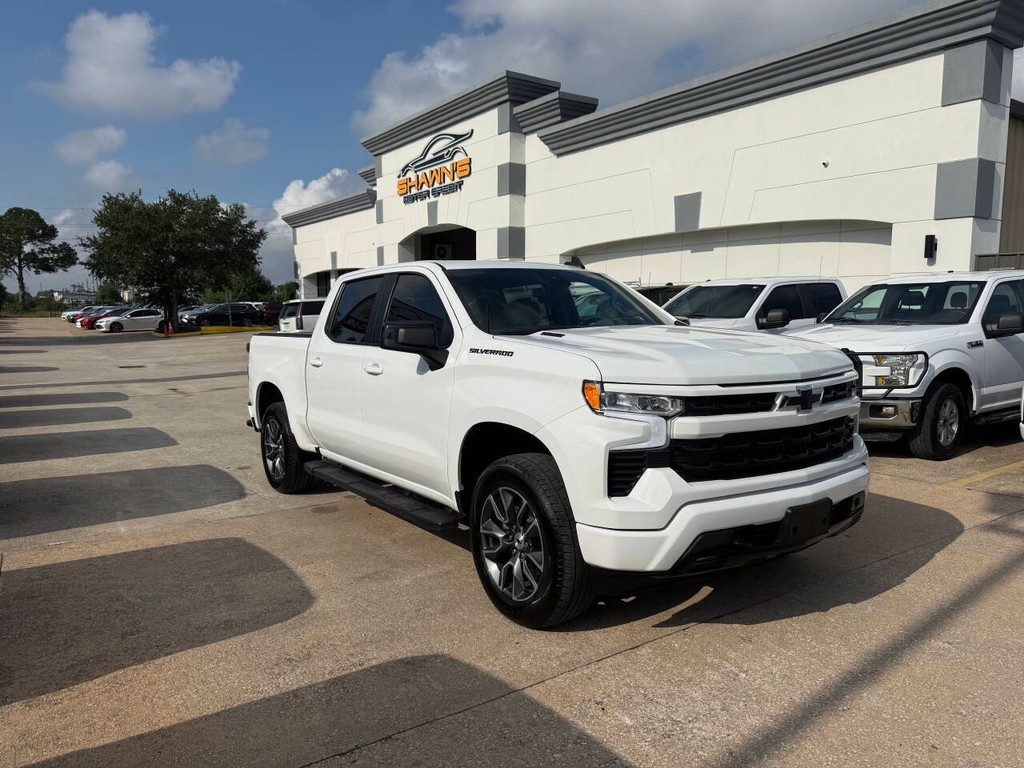 Chevrolet Silverado 1500 Vehicle Full-screen Gallery Image 02