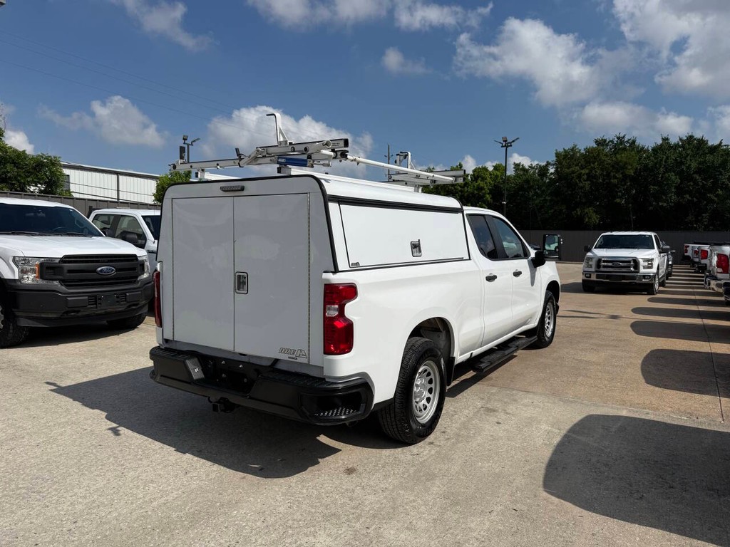 Chevrolet Silverado 1500 Vehicle Full-screen Gallery Image 05