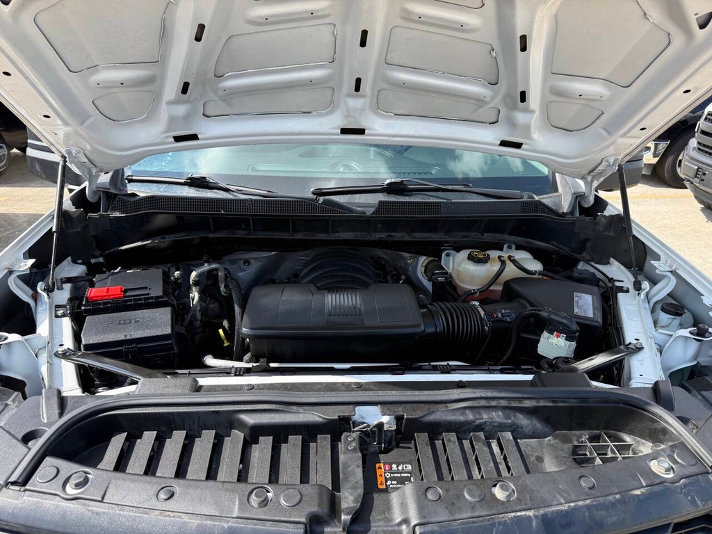 Chevrolet Silverado 1500 Vehicle Full-screen Gallery Image 33