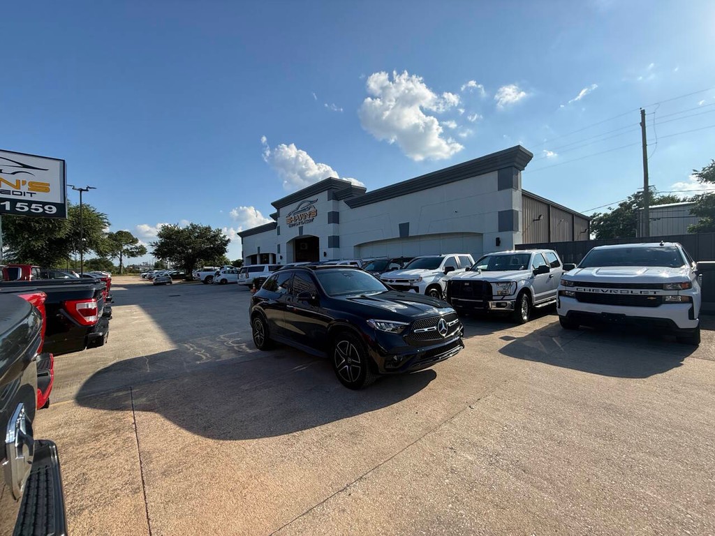 Mercedes-Benz GLC Vehicle Full-screen Gallery Image 44