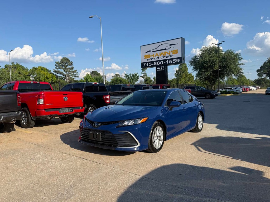 Toyota Camry Vehicle Full-screen Gallery Image 40