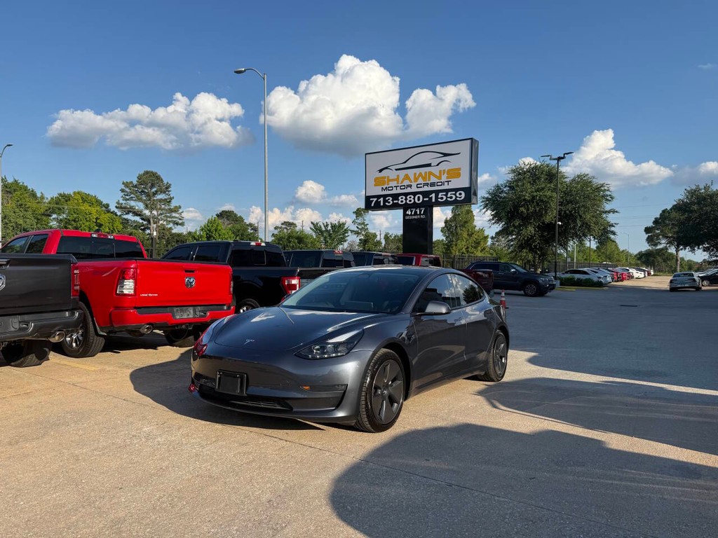 Tesla Model 3 Vehicle Full-screen Gallery Image 44
