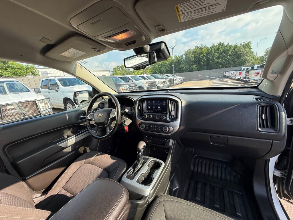 Chevrolet Colorado Vehicle Full-screen Gallery Image 17