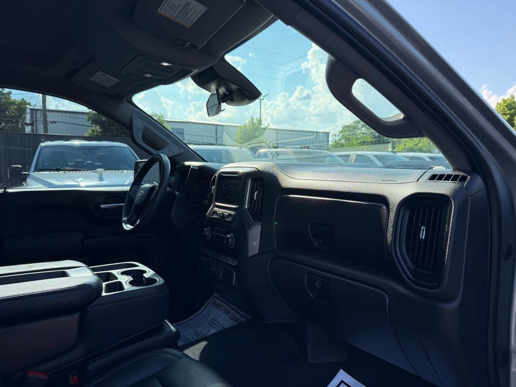 Chevrolet Silverado 1500 Vehicle Full-screen Gallery Image 08